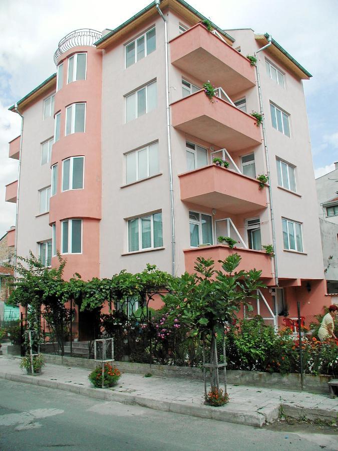 Guest House Chifchibashievi Primorsko Luaran gambar