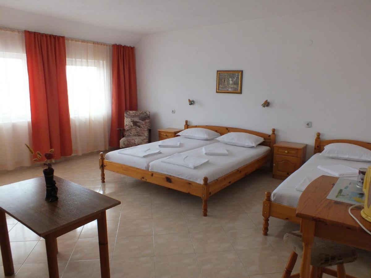 Guest House Chifchibashievi Primorsko Luaran gambar