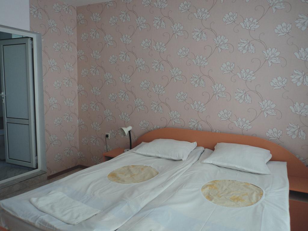 Guest House Chifchibashievi Primorsko Bilik gambar